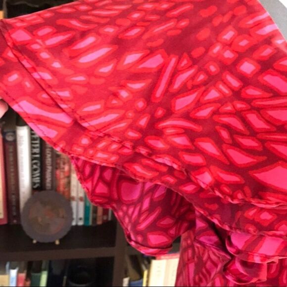 Banana Republic Silk Top Size XS Red & Pink - Picture 5 of 8